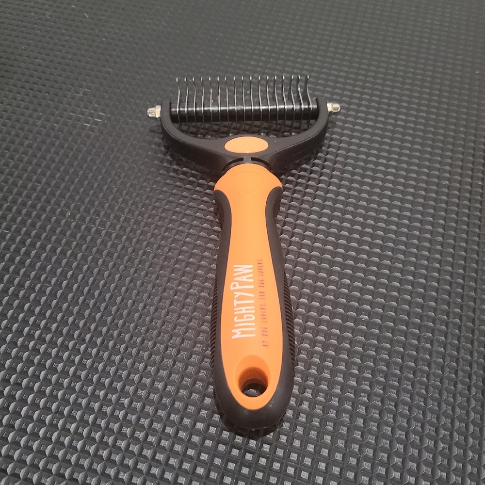 Mighty Paw Dog Grooming Rake - Picture 3 of 5